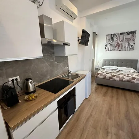 Apartment Arya San Pietro