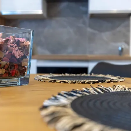 Apartment Arya San Pietro *